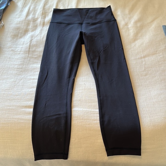 Lululemon wonder train leggings 23” - Picture 2 of 5
